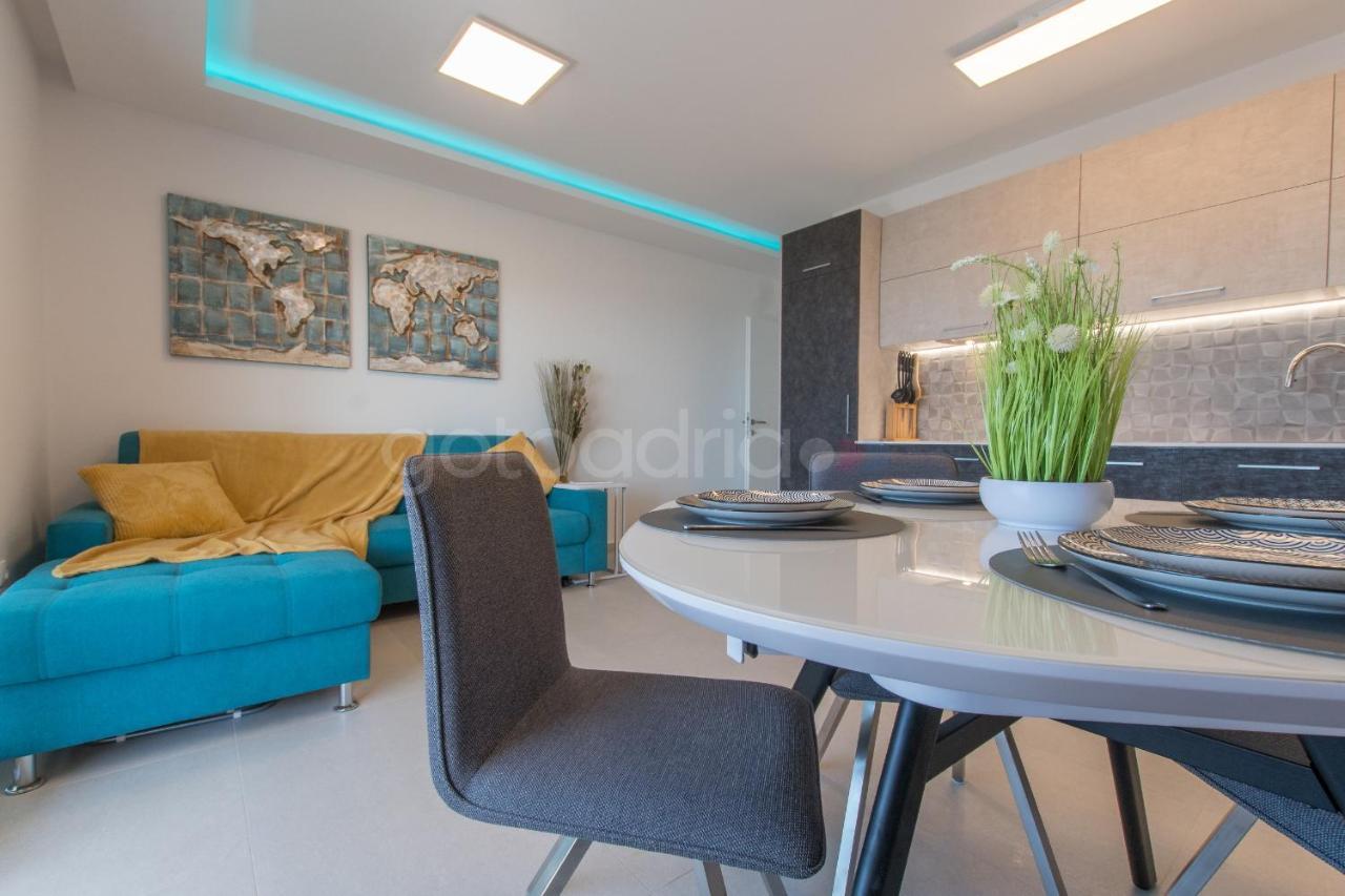 Luxury Sea View Apt Padi Via Mare Makarska Exterior photo